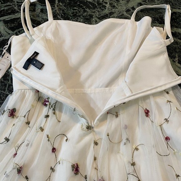 NWT Women's AQUA EMBROIDERED FLORAL PARTY DRESS white size S $128 - Picture 9 of 11
